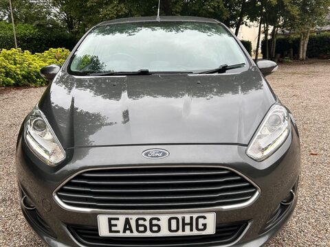 Ford Fiesta 1.25 Zetec Euro 6 5dr 2