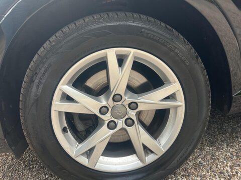 Audi Q3 1.4 TFSI CoD Sport Euro 6 (s/s) 5dr 24