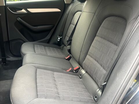 Audi Q3 1.4 TFSI CoD Sport Euro 6 (s/s) 5dr 18