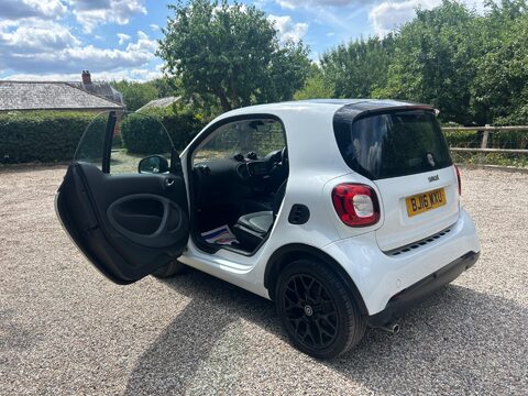 Smart Fortwo Coupe 1.0 Edition White Twinamic Euro 6 (s/s) 2dr 9