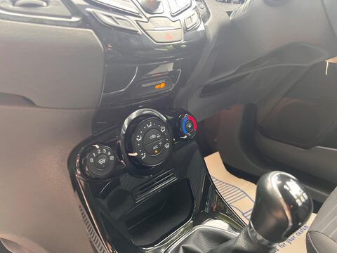 Ford Fiesta 1.25 Zetec Euro 6 3dr 10