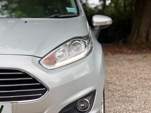 Ford Fiesta 1.25 Zetec Euro 6 3dr 26