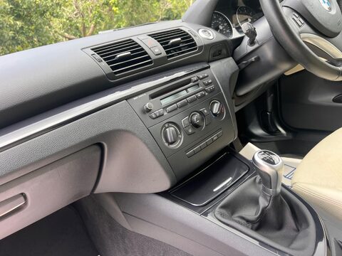 BMW 1 Series 2.0 116i Sport Euro 5 3dr 10