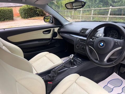 BMW 1 Series 2.0 116i Sport Euro 5 3dr 8