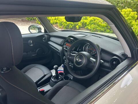 Mini Hatch 1.2 One Euro 6 (s/s) 3dr 14