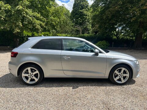 Audi A3 1.5 TFSI CoD Sport Euro 6 (s/s) 3dr 10