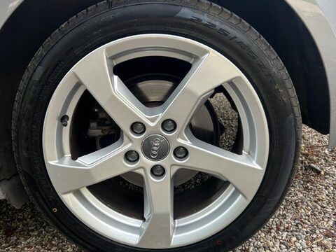 Audi A3 1.5 TFSI CoD Sport Euro 6 (s/s) 3dr 26