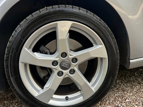 Audi A3 1.5 TFSI CoD Sport Euro 6 (s/s) 3dr 27