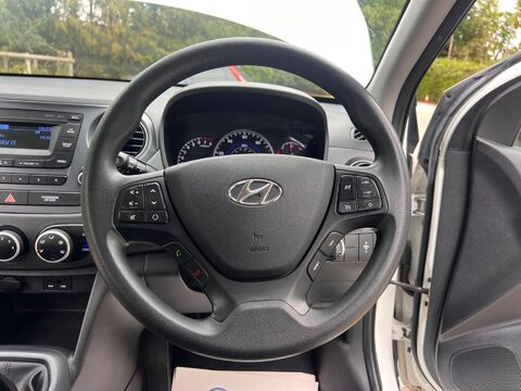 Hyundai i10 1.0 SE Euro 6 5dr 23