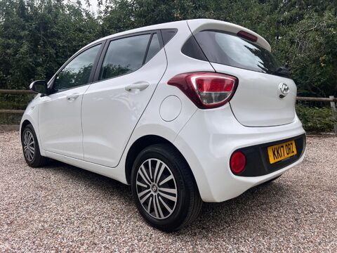 Hyundai i10 1.0 SE Euro 6 5dr 3