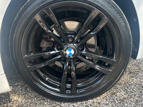 BMW 3 Series 2.0 318d M Sport Euro 6 (s/s) 4dr 31