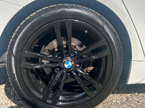 BMW 3 Series 2.0 318d M Sport Euro 6 (s/s) 4dr 32