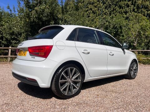 Audi A1 1.0 TFSI Sport Sportback Euro 6 (s/s) 5dr 9