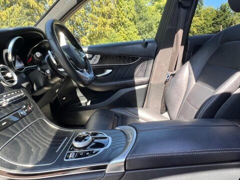 Mercedes-Benz GLC 2.0 GLC250 AMG Line (Premium) G-Tronic 4MATIC Euro 6 (s/s) 5dr 56