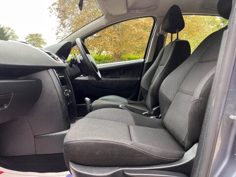 Peugeot 207 1.4 16V S 2 Tronic Euro 4 5dr (A/C) 26