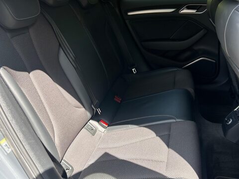 Audi A3 1.5 TFSI CoD Black Edition Sportback Euro 6 (s/s) 5dr 21
