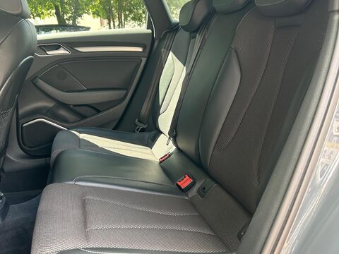 Audi A3 1.5 TFSI CoD Black Edition Sportback Euro 6 (s/s) 5dr 22