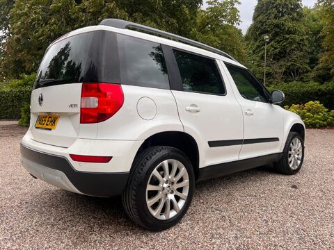 Skoda Yeti 1.2 TSI SE Outdoor DSG Euro 6 (s/s) 5dr 8