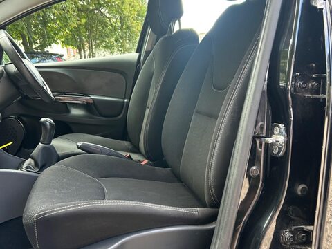 Renault Clio 1.5 dCi Dynamique MediaNav Euro 5 (s/s) 5dr 46