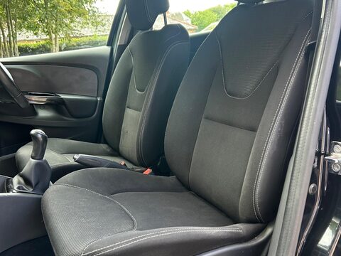 Renault Clio 1.5 dCi Dynamique MediaNav Euro 5 (s/s) 5dr 35