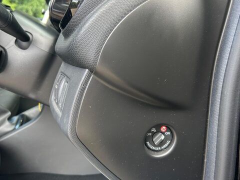 Renault Clio 1.5 dCi Dynamique MediaNav Euro 5 (s/s) 5dr 36