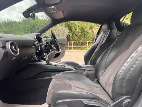 Audi TT 2.0 TFSI Sport S Tronic Euro 6 (s/s) 3dr 33