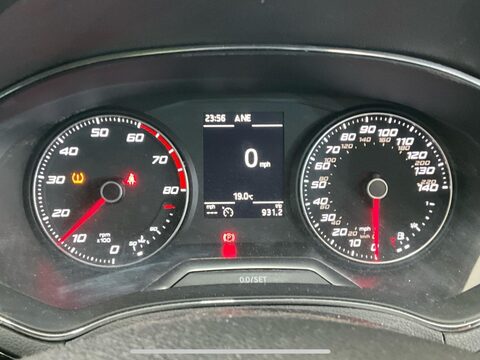 SEAT Ibiza 1.0 TSI FR Euro 6 (s/s) 5dr 9