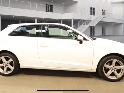Audi A3 1.0 TFSI Sport Euro 6 (s/s) 3dr 5