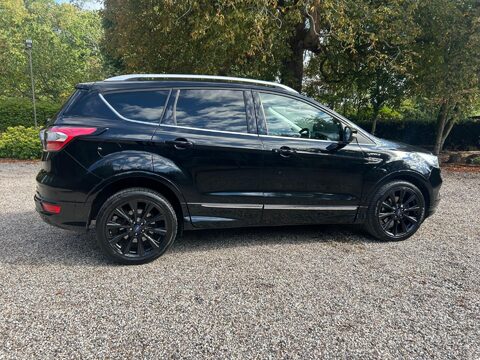 Ford Kuga 2.0 TDCi EcoBlue Vignale Euro 6 (s/s) 5dr 12