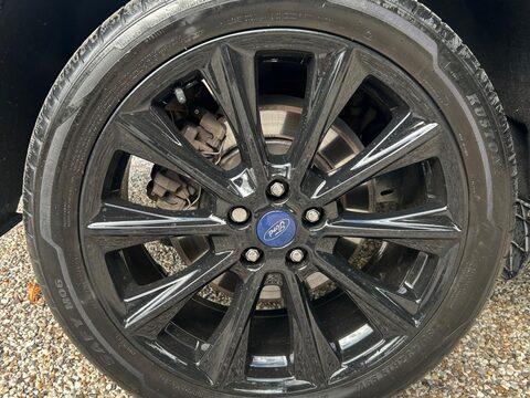 Ford Kuga 2.0 TDCi EcoBlue Vignale Euro 6 (s/s) 5dr 41
