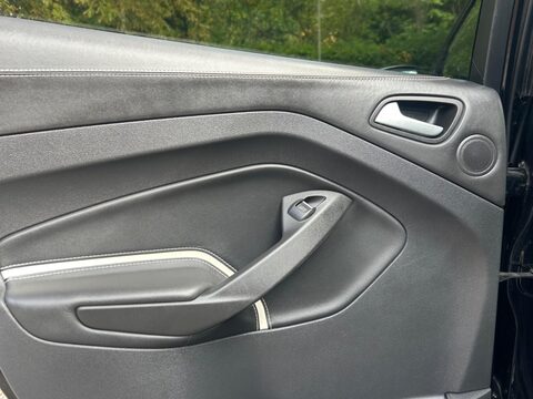 Ford Kuga 2.0 TDCi EcoBlue Vignale Euro 6 (s/s) 5dr 32