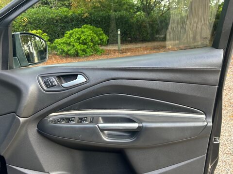 Ford Kuga 2.0 TDCi EcoBlue Vignale Euro 6 (s/s) 5dr 36