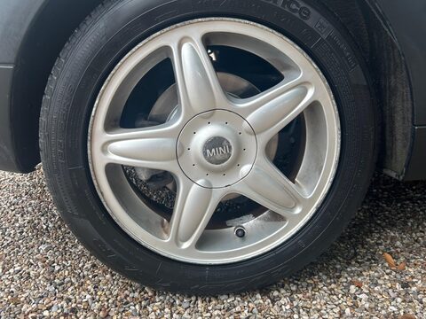 Mini Clubman 1.6 Cooper Steptronic Euro 4 5dr 31
