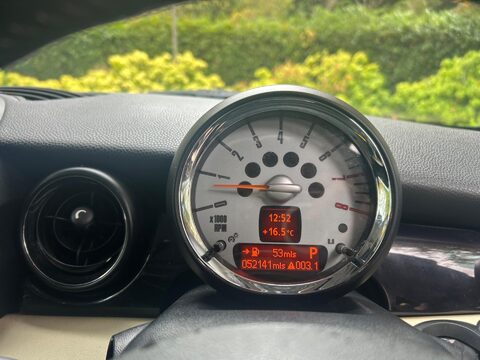 Mini Clubman 1.6 Cooper Steptronic Euro 4 5dr 32