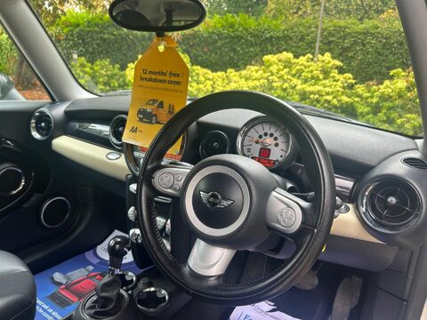 Mini Clubman 1.6 Cooper Steptronic Euro 4 5dr 15