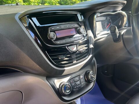 Vauxhall Viva 1.0i SL Euro 6 5dr 9