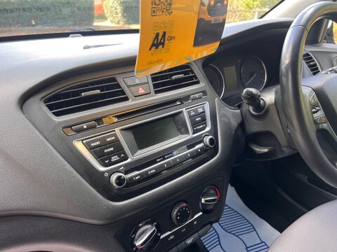 Hyundai i20 1.2 SE Euro 6 5dr 13