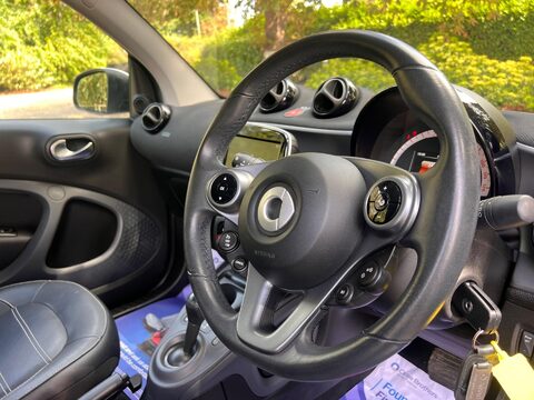 Smart Fortwo Coupe 1.0 Prime (Premium) Cabriolet Twinamic Euro 6 (s/s) 2dr 19