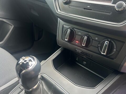 SEAT Ibiza 1.0 TSI SE Euro 6 (s/s) 5dr 13