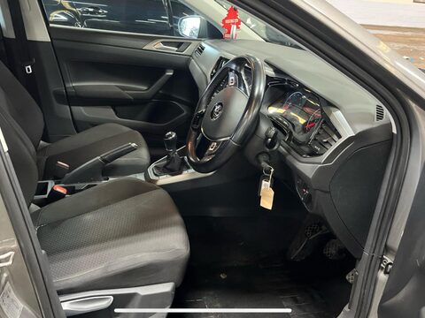 Volkswagen Polo 1.0 EVO SE Euro 6 (s/s) 5dr 7