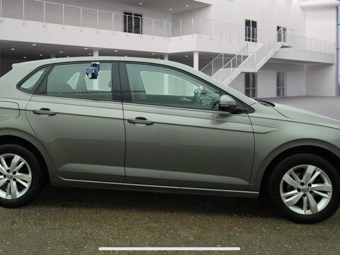 Volkswagen Polo 1.0 EVO SE Euro 6 (s/s) 5dr 3