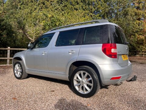 Skoda Yeti 1.2 TSI SE DSG Euro 6 (s/s) 5dr 4