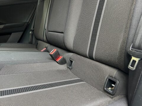 Volkswagen T-Roc 1.0 TSI SE Euro 6 (s/s) 5dr 18