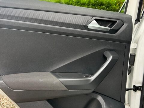 Volkswagen T-Roc 1.0 TSI SE Euro 6 (s/s) 5dr 24