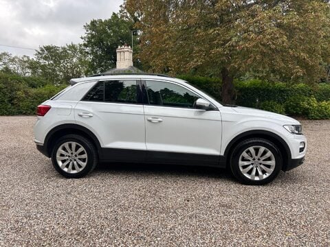Volkswagen T-Roc 1.0 TSI SE Euro 6 (s/s) 5dr 9