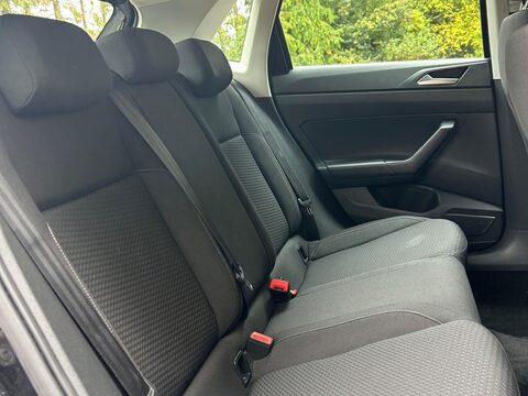 Volkswagen Polo 1.0 SE Euro 6 (s/s) 5dr 15