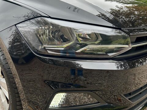 Volkswagen Polo 1.0 SE Euro 6 (s/s) 5dr 37