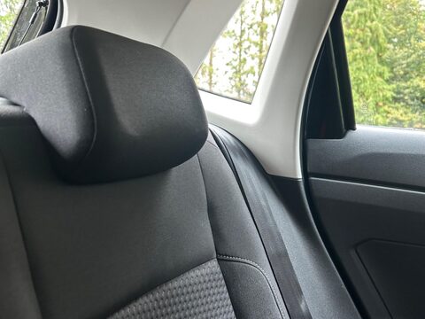 Volkswagen Polo 1.0 SE Euro 6 (s/s) 5dr 45