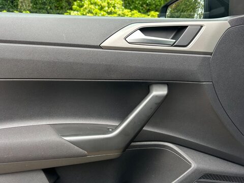 Volkswagen Polo 1.0 SE Euro 6 (s/s) 5dr 22