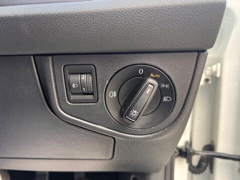 Volkswagen Polo 1.0 TSI SE Tech Edition Euro 6 (s/s) 5dr 21